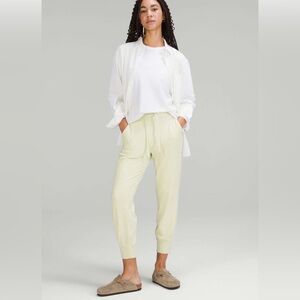 Lululemon Ready to lulu HR 7/8 joggers, Dewy color.